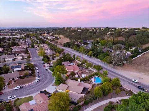 View/Area - 1808 Willowbank, Paso Robles, CA 93446 photo 3 of 4