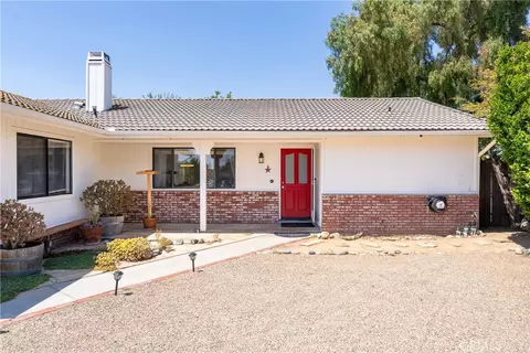 Exterior - 411 Palomino Ln, Paso Robles, CA 93446 photo 2 of 16