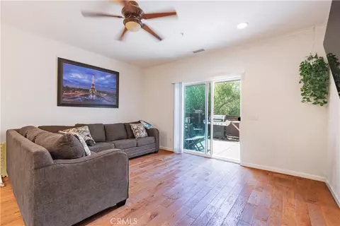 Living - 627 Nicklaus St, Paso Robles, CA 93446 photo 2 of 2