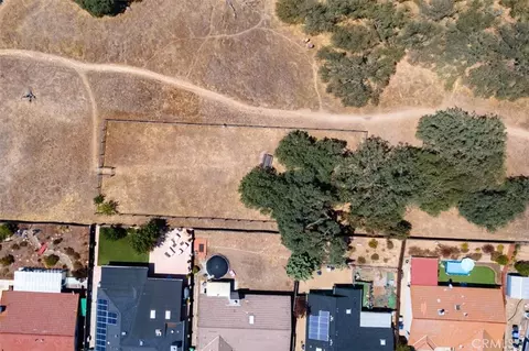 View/Area - 627 Nicklaus St, Paso Robles, CA 93446 photo 7 of 7