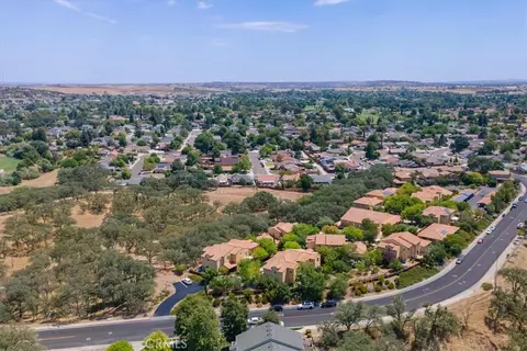 View/Area - 627 Nicklaus St, Paso Robles, CA 93446 photo 1 of 7
