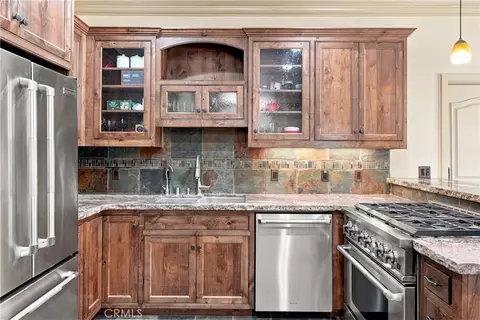 Kitchen - 255 Narnia Rd, Paso Robles, CA 93446 photo 2 of 7