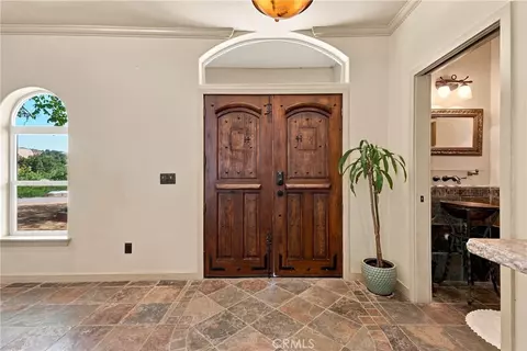 Entry Way - 255 Narnia Rd, Paso Robles, CA 93446 photo 2 of 2