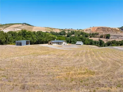 Exterior - 255 Narnia Rd, Paso Robles, CA 93446 photo 5 of 8