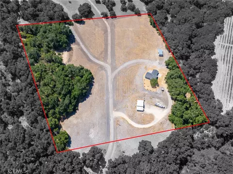View/Area - 255 Narnia Rd, Paso Robles, CA 93446 photo 2 of 7