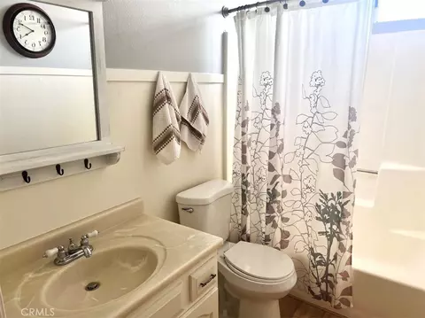 Bath - 1841 Lark Ellen Dr, Paso Robles, CA 93446 photo 1 of 1