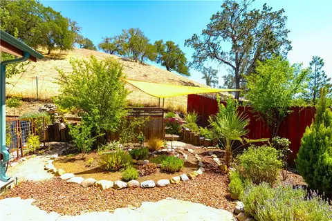 Exterior - 2642 Bridle Trl, Paso Robles, CA 93446 photo 7 of 11
