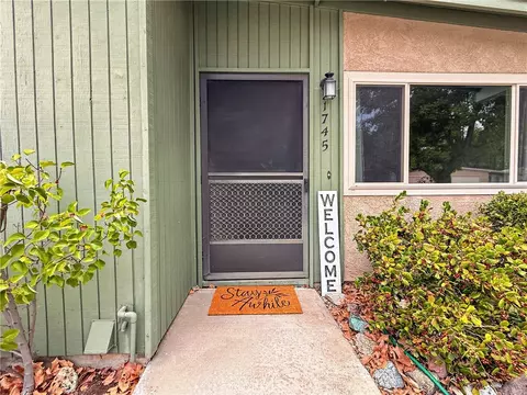 Entry Way - 1745 Kings, Paso Robles, CA 93446 photo 1 of 2