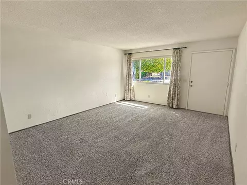 1745 Kings, Paso Robles, CA 93446 photo 2