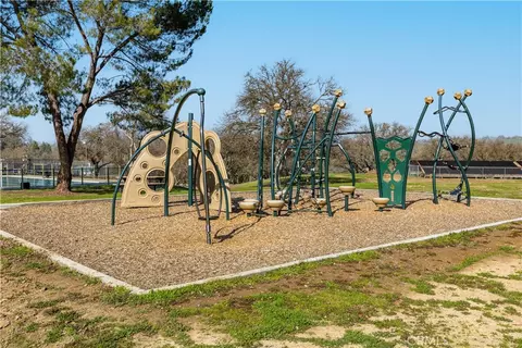 View/Area - 5039 Northfork Pl, Paso Robles, CA 93446 photo 3 of 3