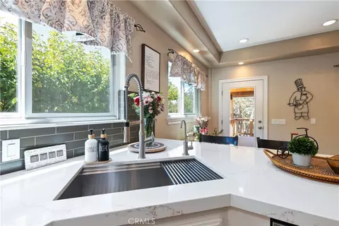 Kitchen - 5039 Northfork Pl, Paso Robles, CA 93446 photo 5 of 7