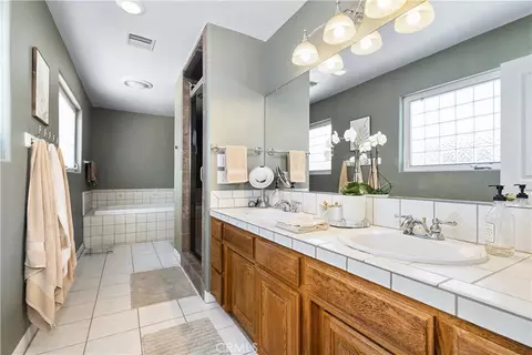 Bath - 5039 Northfork Pl, Paso Robles, CA 93446 photo 2 of 4