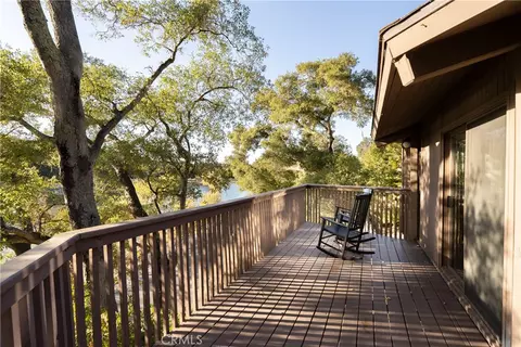 Exterior - 9115 Lake Vw, Atascadero, CA 93422 photo 1 of 10