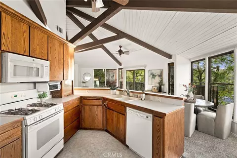 Kitchen - 9115 Lake Vw, Atascadero, CA 93422 photo 1 of 5