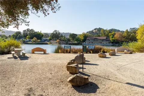 Exterior - 9115 Lake Vw, Atascadero, CA 93422 photo 9 of 10