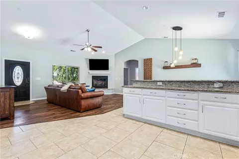 Entry Way - 2225 Holly Dr, Paso Robles, CA 93446 photo 3 of 3