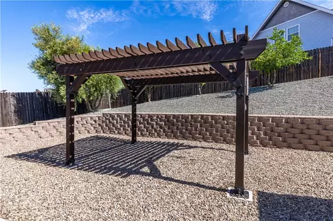 Exterior - 2225 Holly Dr, Paso Robles, CA 93446 photo 7 of 14