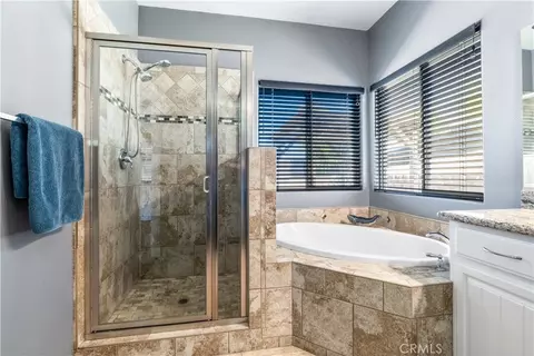 Bath - 2225 Holly Dr, Paso Robles, CA 93446 photo 5 of 6