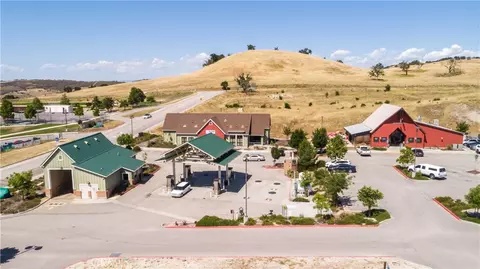 Exterior - 2225 Holly Dr, Paso Robles, CA 93446 photo 12 of 14