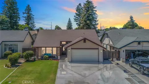 6501 Ambergrove, Bakersfield, CA 93313