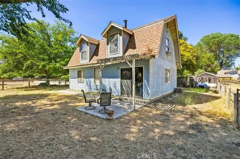 Exterior - 16255 Walnut, Atascadero, CA 93422 photo 7 of 11