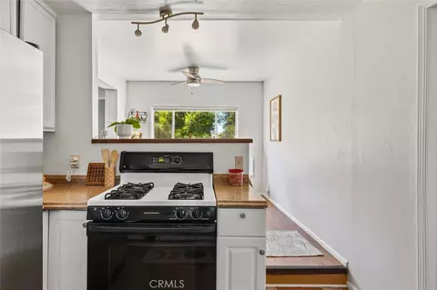 Kitchen - 16255 Walnut, Atascadero, CA 93422 photo 2 of 6