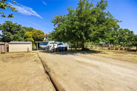 Exterior - 16255 Walnut, Atascadero, CA 93422 photo 9 of 11