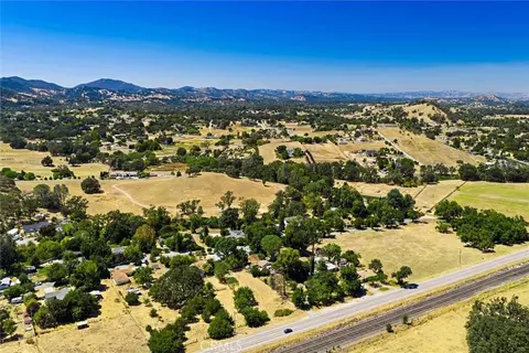 View/Area - 16255 Walnut, Atascadero, CA 93422 photo 6 of 10