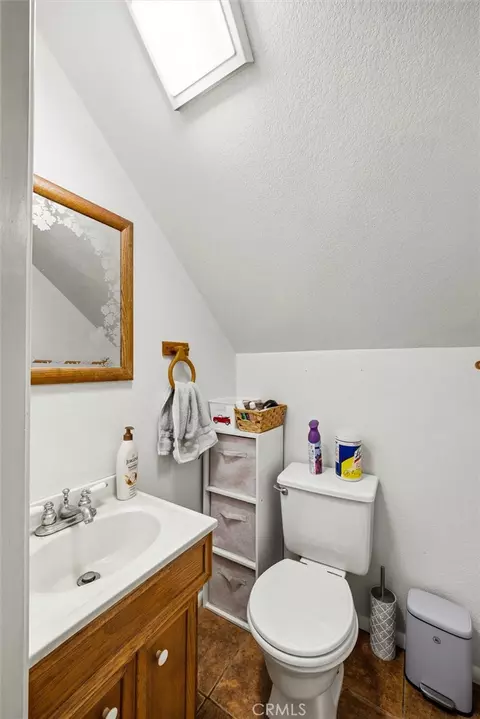Bath - 16255 Walnut, Atascadero, CA 93422 photo 5 of 6
