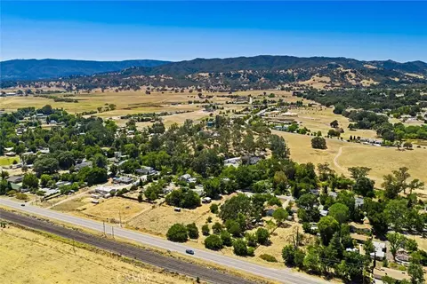 View/Area - 16255 Walnut, Atascadero, CA 93422 photo 4 of 10