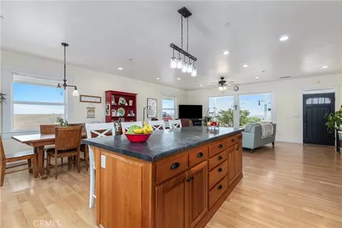 Kitchen - 4650 Rolling Hls, Paso Robles, CA 93446 photo 5 of 6