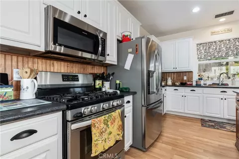 Kitchen - 4650 Rolling Hls, Paso Robles, CA 93446 photo 2 of 6