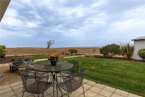 Exterior - 4650 Rolling Hls, Paso Robles, CA 93446 photo 4 of 12