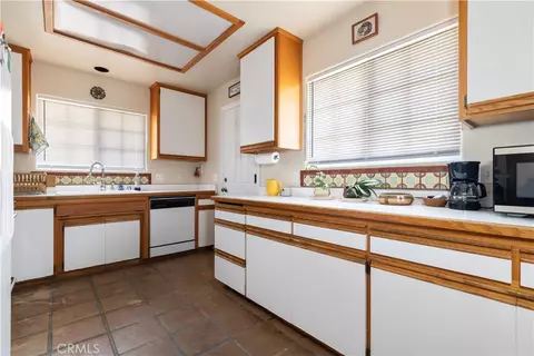 Kitchen - 7491 Old Adobe Way, Templeton, CA 93465 photo 2 of 2