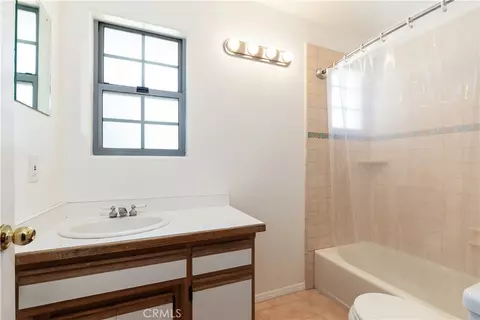 Bath - 7491 Old Adobe Way, Templeton, CA 93465 photo 2 of 3