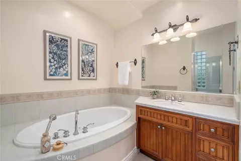 Bath - 1605 Windstar Ct, Paso Robles, CA 93446 photo 3 of 4
