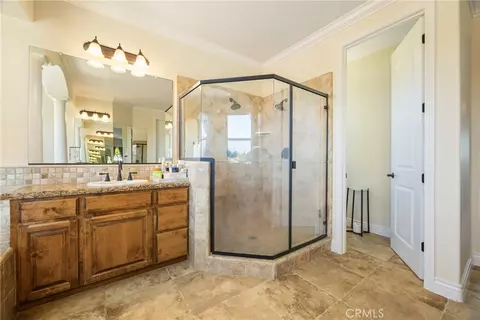 Bath - 329 Cool Vly, Paso Robles, CA 93446 photo 5 of 5