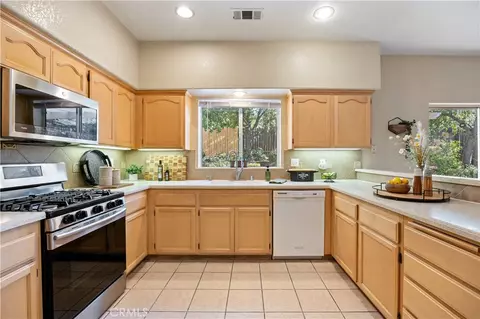 Kitchen - 1007 Running Stag, Paso Robles, CA 93446 photo 2 of 4
