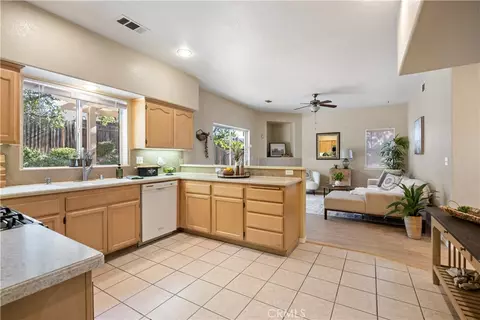 Kitchen - 1007 Running Stag, Paso Robles, CA 93446 photo 3 of 4