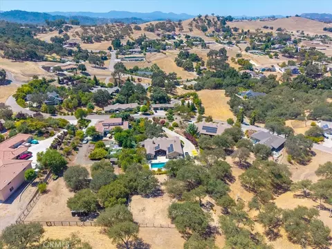 View/Area - 9960 Sunfish, Paso Robles, CA 93446 photo 8 of 12