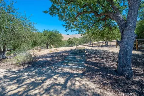 Exterior - 9960 Sunfish, Paso Robles, CA 93446 photo 13 of 14