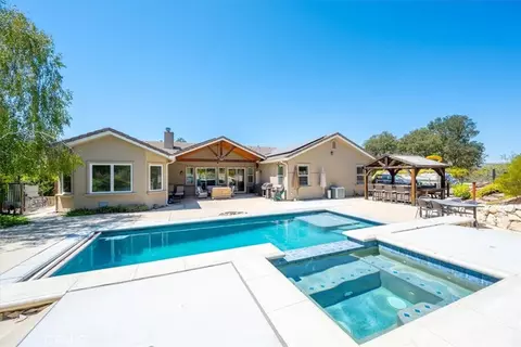 Exterior - 9960 Sunfish, Paso Robles, CA 93446 photo 4 of 14