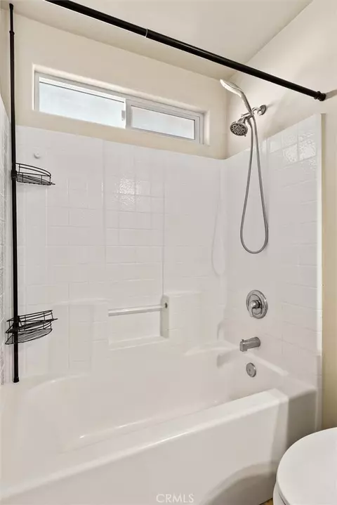 Bath - 5950 Forked Horn Pl, Paso Robles, CA 93446 photo 3 of 3