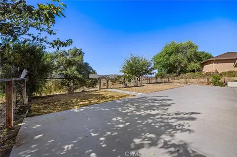 Exterior - 5950 Forked Horn Pl, Paso Robles, CA 93446 photo 4 of 5