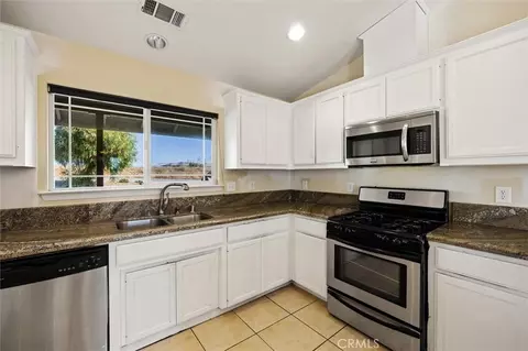 Kitchen - 5950 Forked Horn Pl, Paso Robles, CA 93446 photo 2 of 2