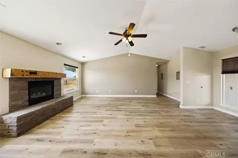 Living - 5950 Forked Horn Pl, Paso Robles, CA 93446 photo 3 of 7