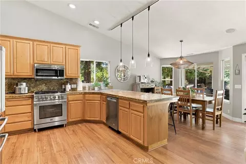 Kitchen - 2255 Ferrocarril, Atascadero, CA 93422 photo 4 of 4