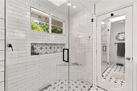 Bath - 2255 Ferrocarril, Atascadero, CA 93422 photo 2 of 4