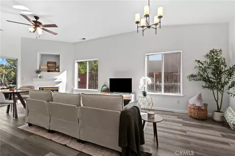 Living - 1214 Shadow Mdw, Paso Robles, CA 93446 photo 1 of 1