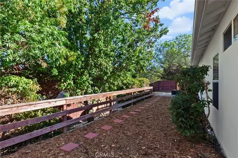 Exterior - 1214 Shadow Mdw, Paso Robles, CA 93446 photo 7 of 10